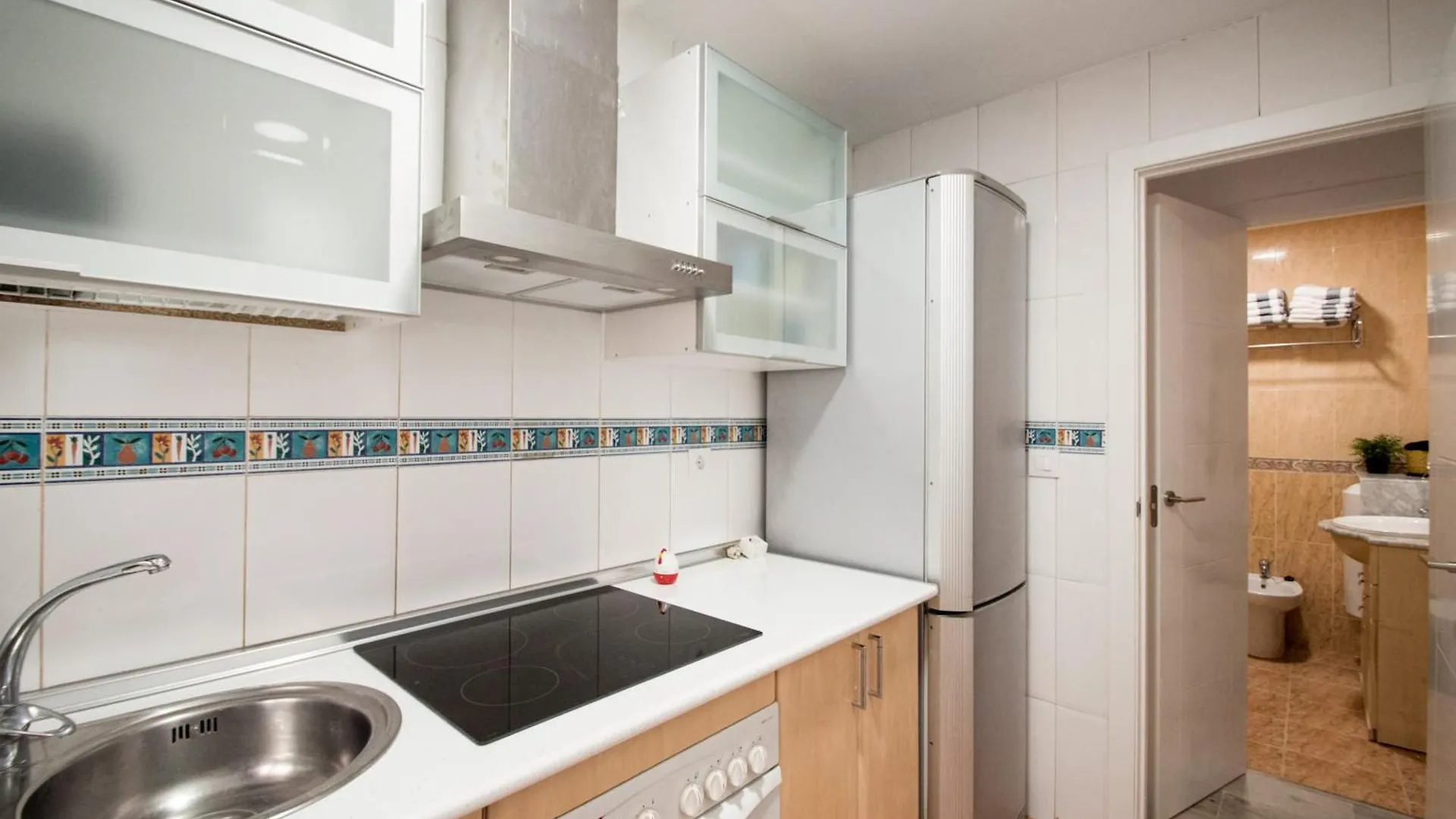 City Centre Lovely Apartment غرناطة
