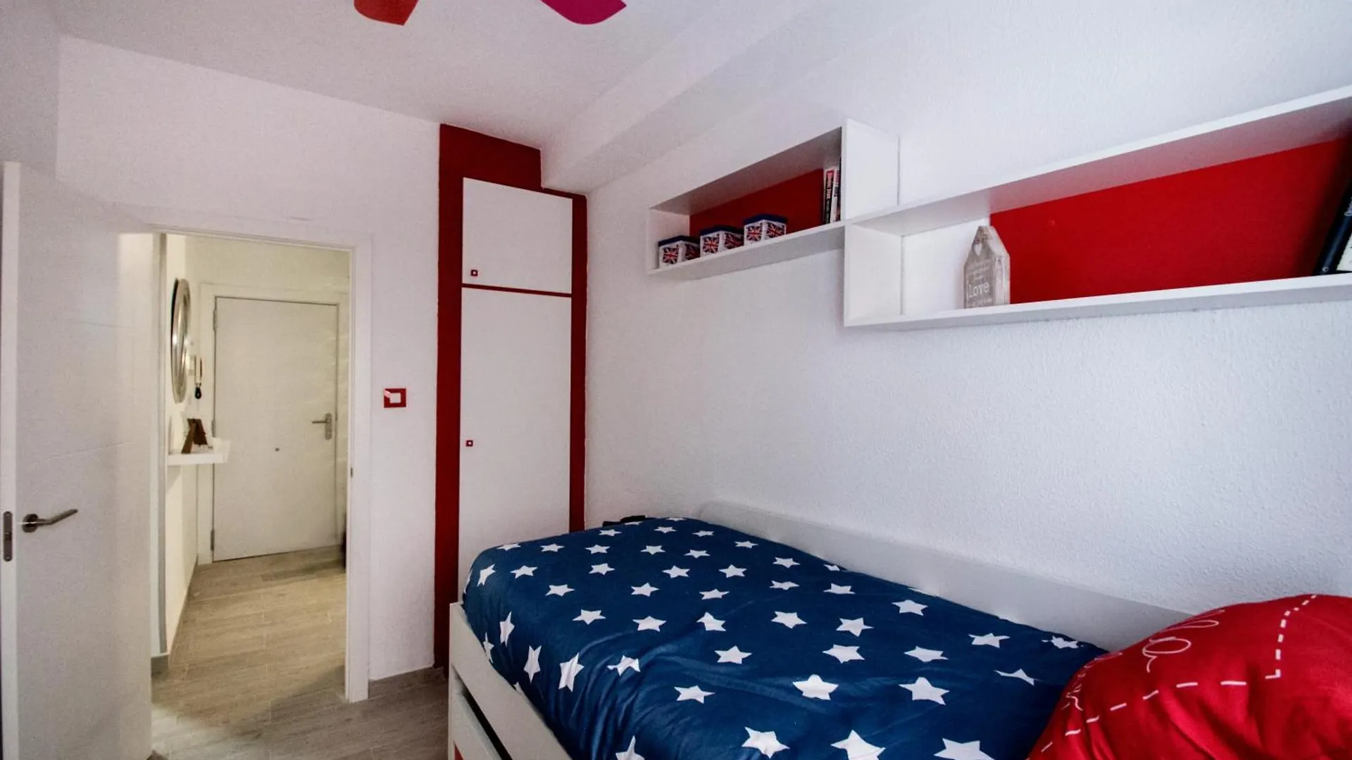 City Centre Lovely Apartment غرناطة